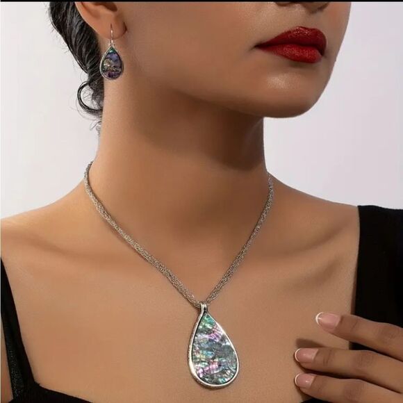 Abalone Necklace and Earring Set - Picture 2 of 5